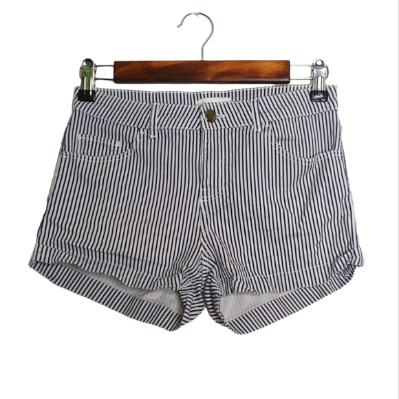 H&M White Navy Blue Striped Casual Jean Shorts Size 4 - Picture 1 of 14